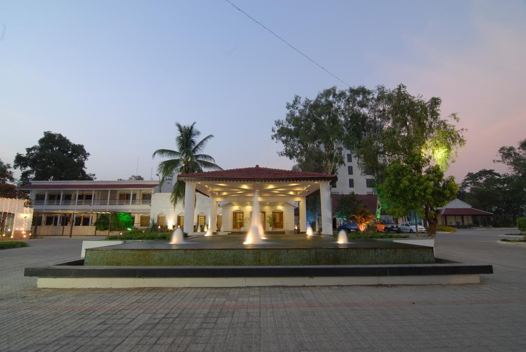 Chanakya Bnr Hotel Ranchi Eksteriør bilde